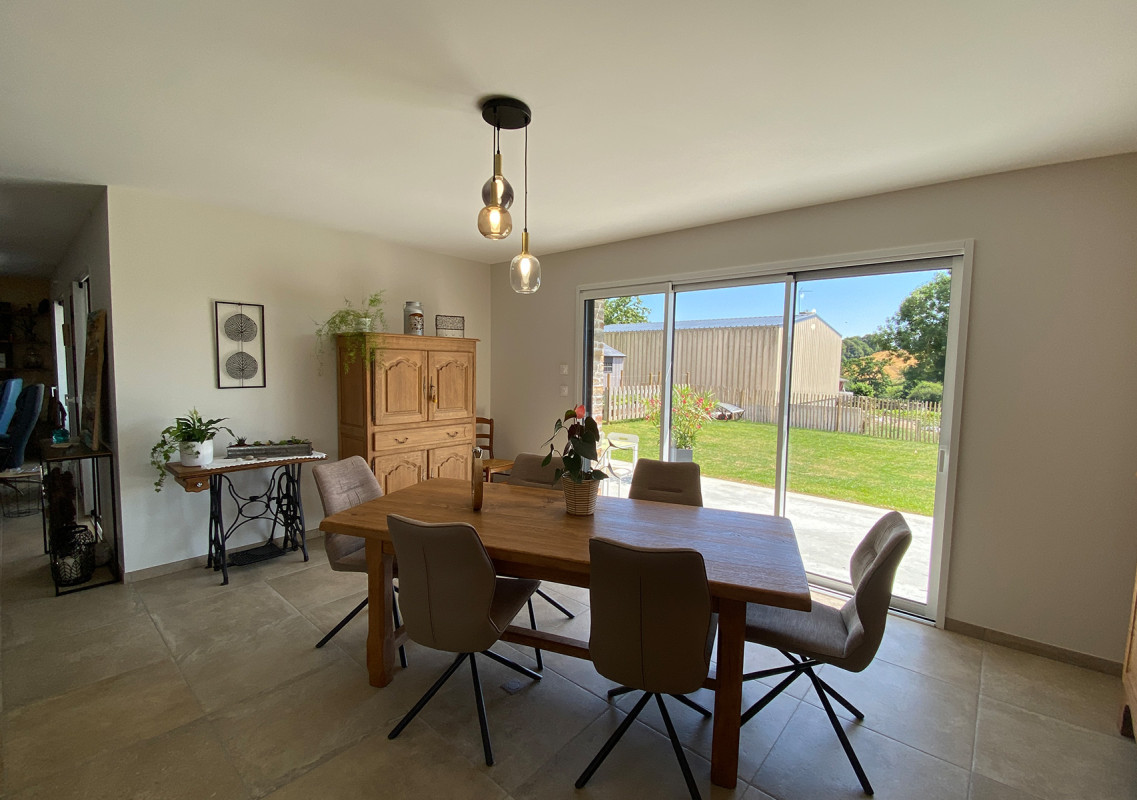 MAISON PLAIN PIED À ISIGNY-LE-BUAT à ISIGNY-LE-BUAT (secteur : AVRANCHES)