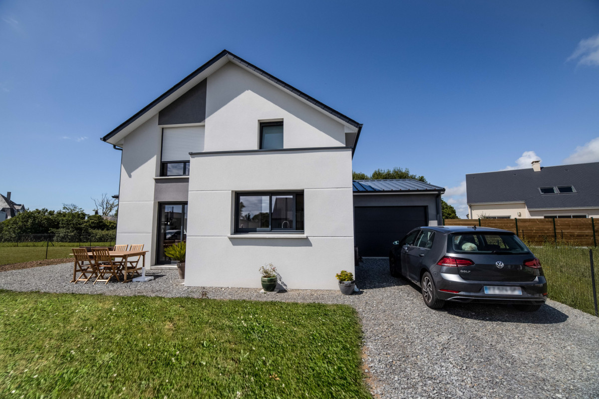 MAISON FAMILIALE à DONVILLE-LES-BAINS (50) (secteur : GRANVILLE)