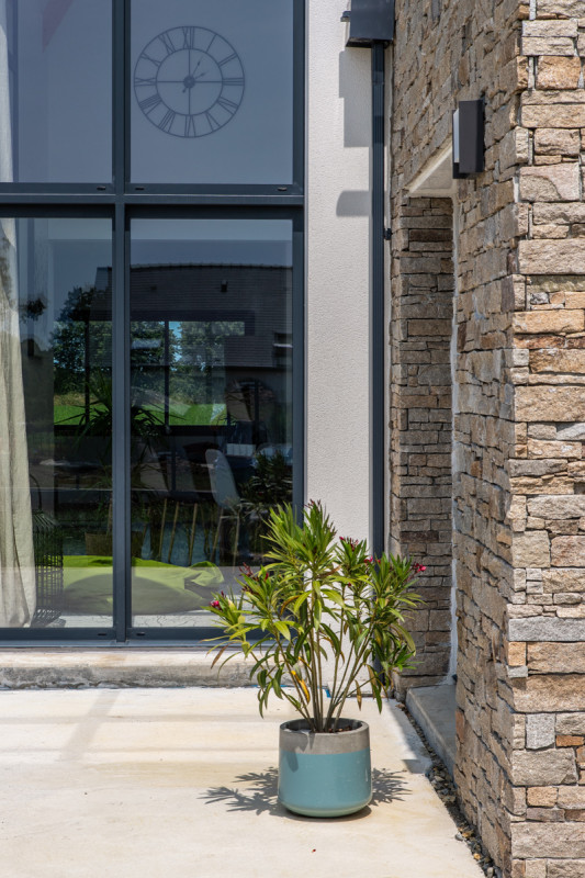 MAISON CONTEMPORAINE à HEDE-BAZOUGES (35) (secteur : SAINT-MALO)