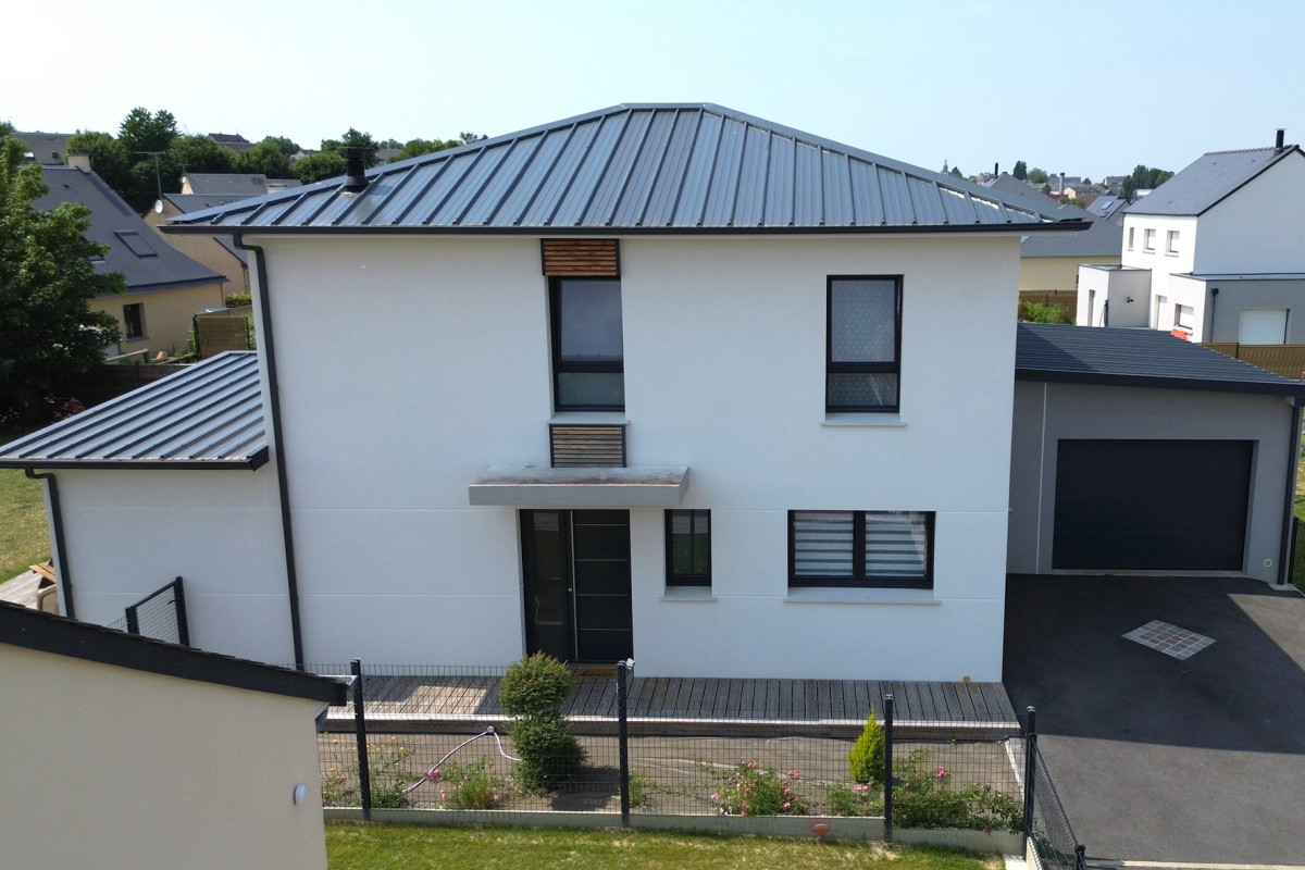 MAISON MODERNE à SAINT-MARTIN-DES-CHAMPS (secteur : AVRANCHES)