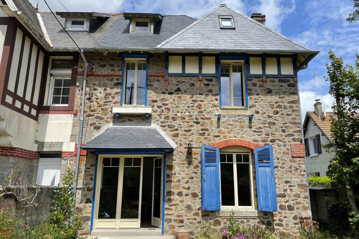 RÉNOVATION MAISON DE MAÎTRE à JULOUVILLE (secteur : GRANVILLE)