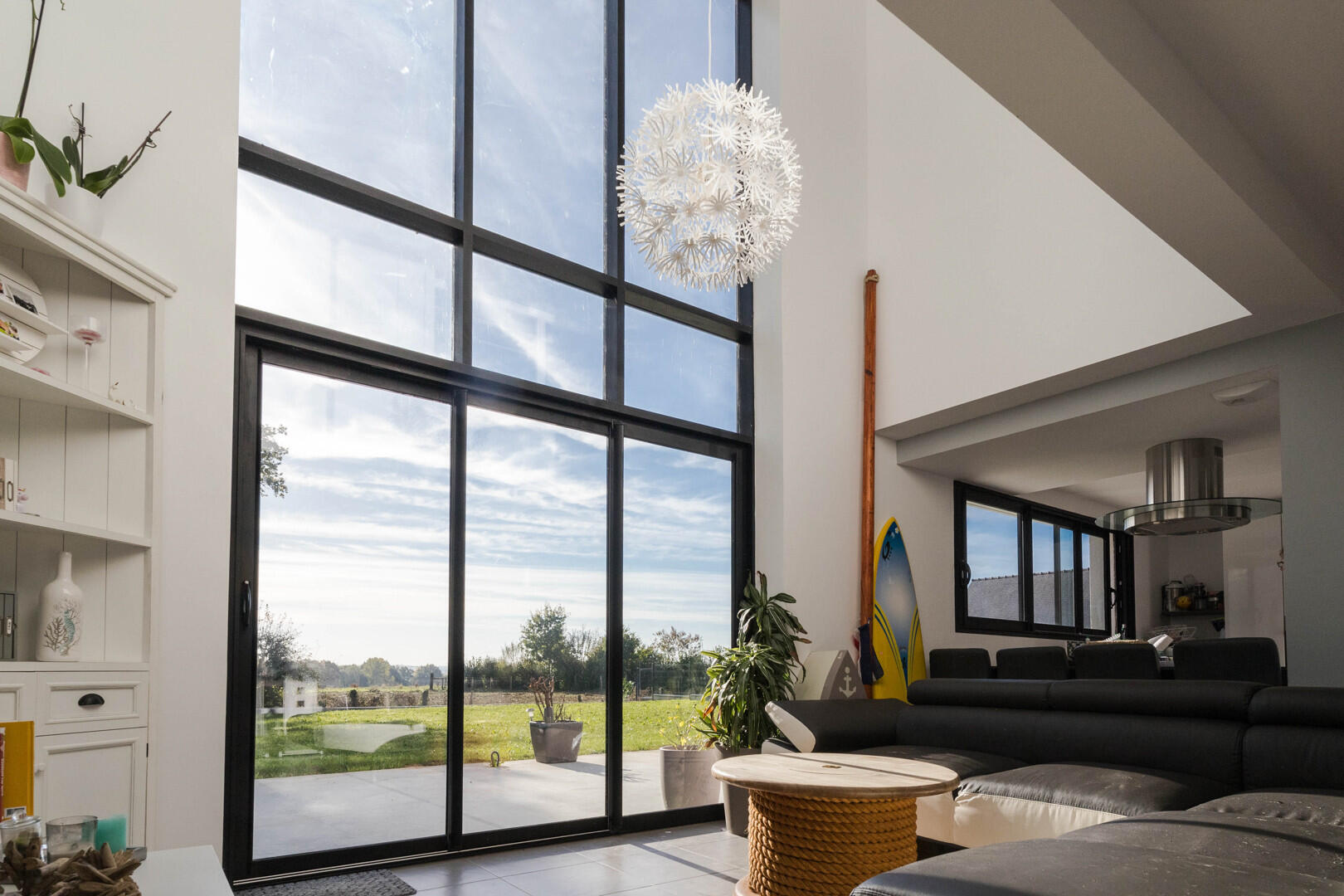 5 conseils pour avoir la lumière à tous les étages • Design Constructions & Associés